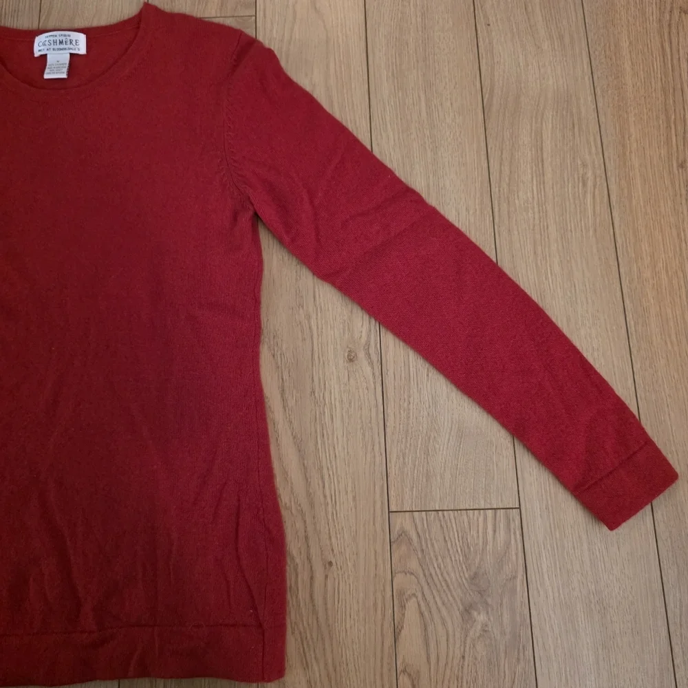 Vintage Sutton Studio Red Cashmere Sweater- M